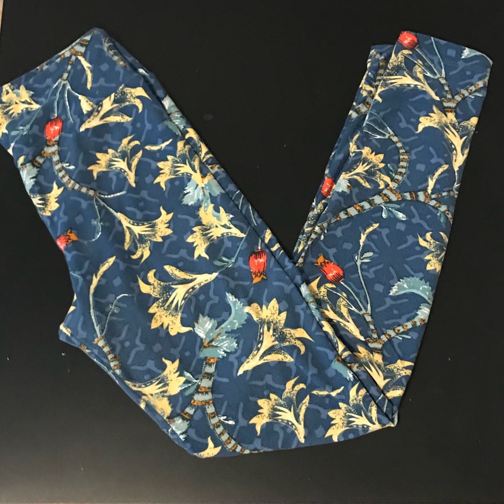 Lularoe One size leggings - Dr. Seuss